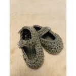 Handmade woolen baby shoes