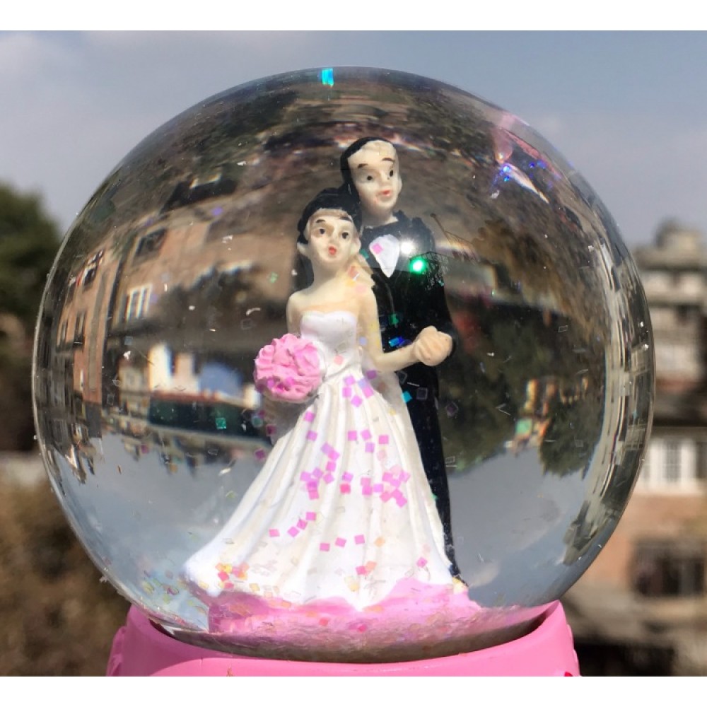 Pink Colored Love Bride And Groom Couple Design Water Globe Pink Colored Love Bride And Groom Couple Design Water Globe