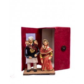 Doll with box- married couple -Small (4inch)
