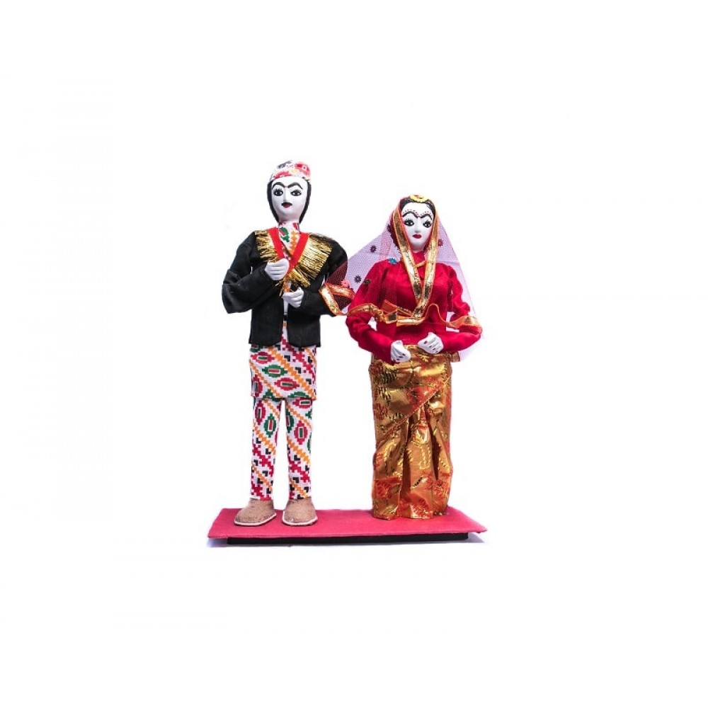 Handmade Nepali couple doll Handmade Nepali couple doll