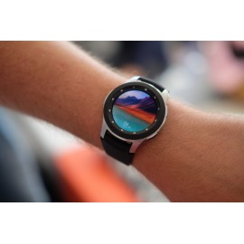 Samsung Gear S4 1.5GB RAM/ 46MM Samsung Gear S4 1.5GB RAM/ 46MM