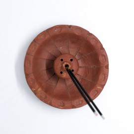 Handmade Clay Middle Point Incense Stand