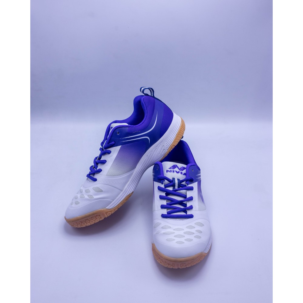 Nivia badminton best sale shoes lowest price