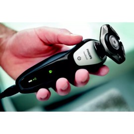 Philips AquaTouch S5083 Shaver Philips AquaTouch S5083 Shaver