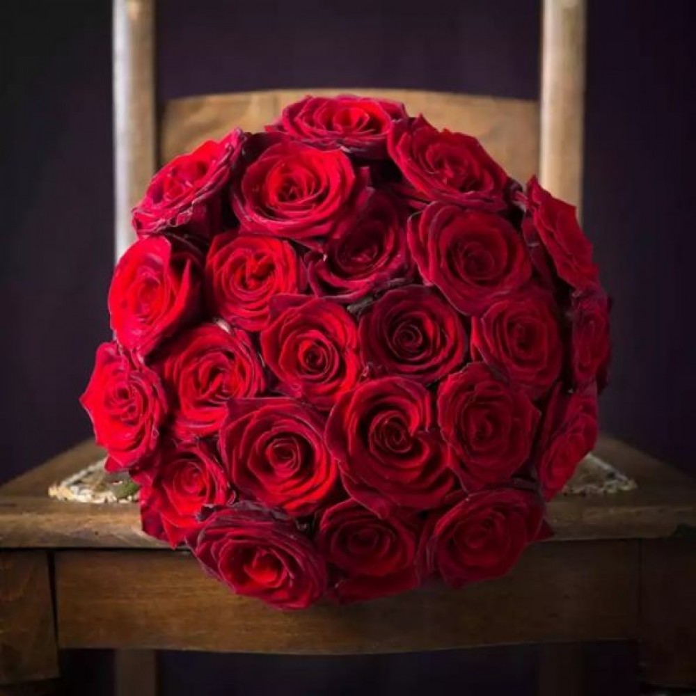 Red Roses - 20 Stems Red Roses - 20 Stems